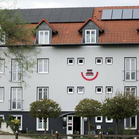 Hotel Zur Sonne Waren  Exterior foto