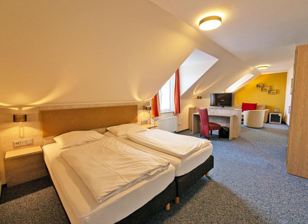 Hotel Zur Sonne Waren  Exterior foto